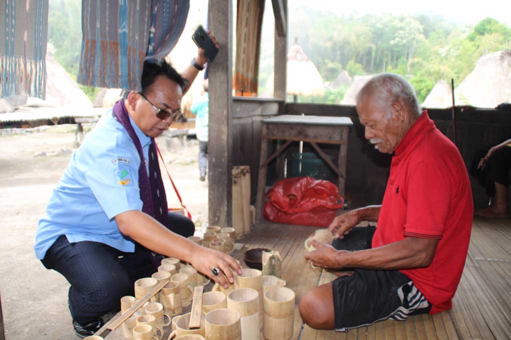 Kemensos Bantu Gurusina Kembali Menjadi Tempat Wisata Dunia