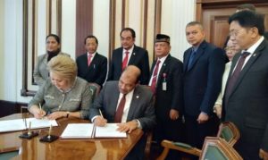 Wakil Ketua DPD RI, Nono Sampono, Menandatangani Action Plan dengan Senat Federasi Rusia