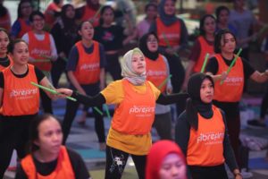 FibreFirst Ajak Ratusan Orang Olahraga Pound Fit