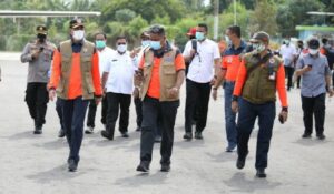 Doni Monardo Tinjau Korban Letusan Gunung Ili Lewotolok