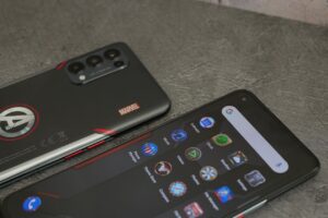 OPPO Hadirkan Kostum Smarphone Terinspirasi dari Falcon and The Winter Soldier